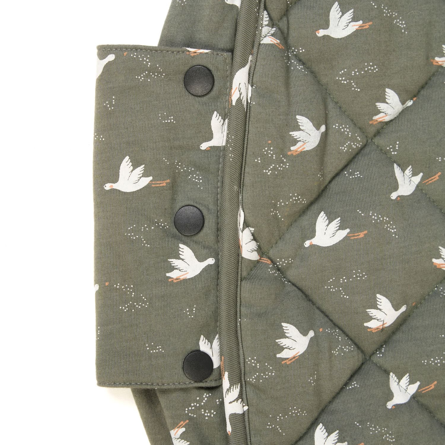 birds soft organic babymat, detail of closure system