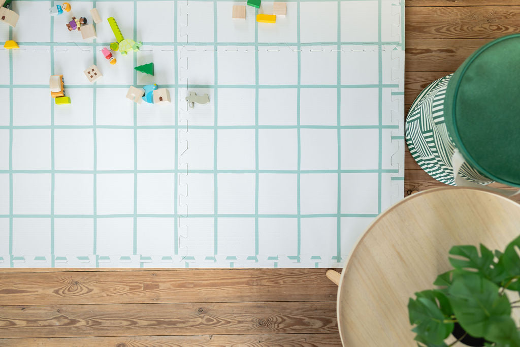 tiloo hopscotch, grid design, wooden toys, soo, edges