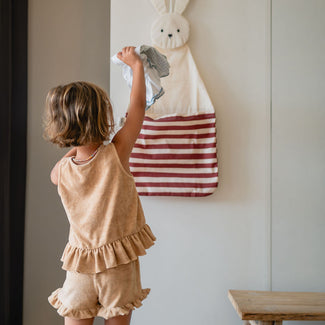 wall storage & tote bag - bunny