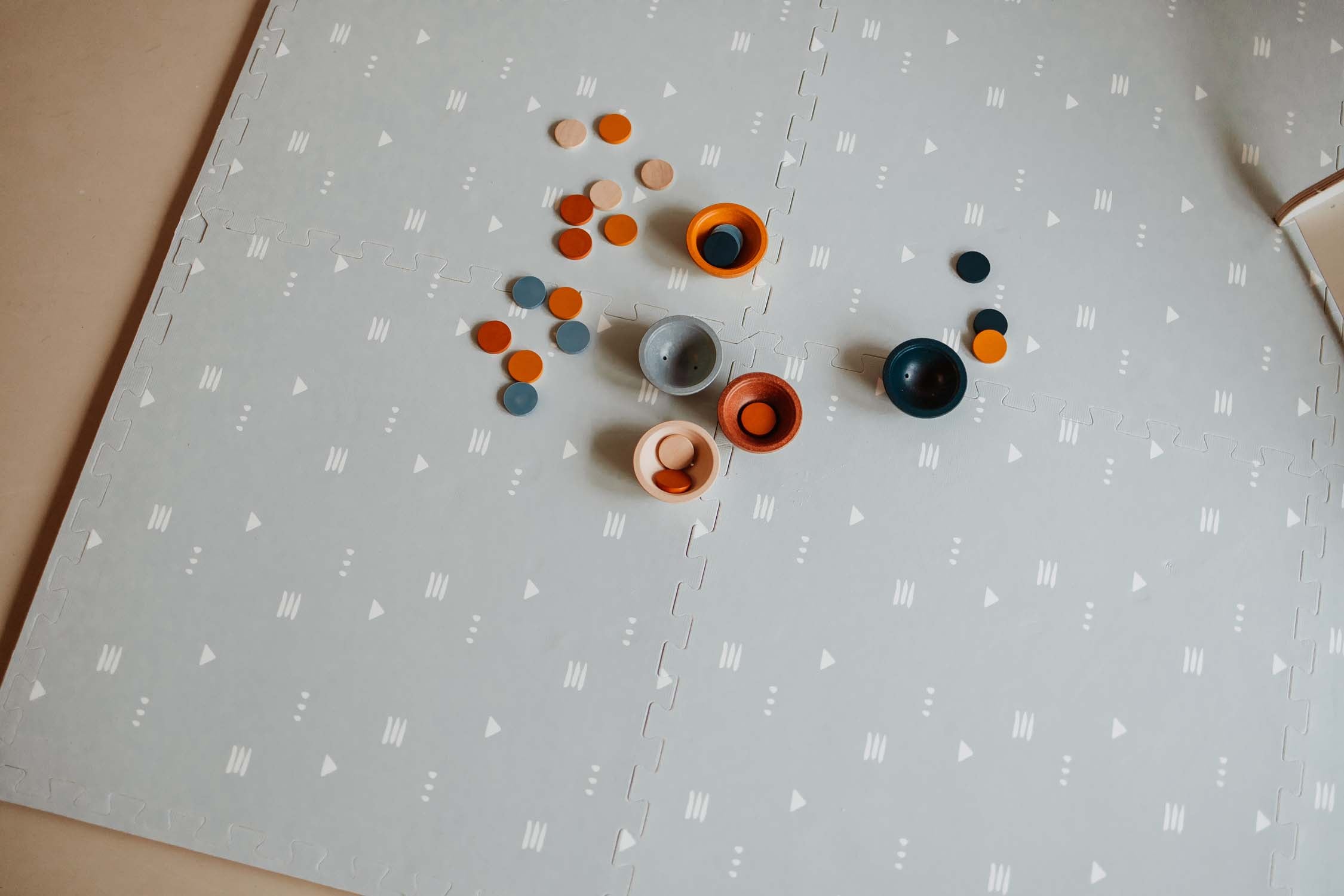 picture of icons print puzzlemat, wooden toys