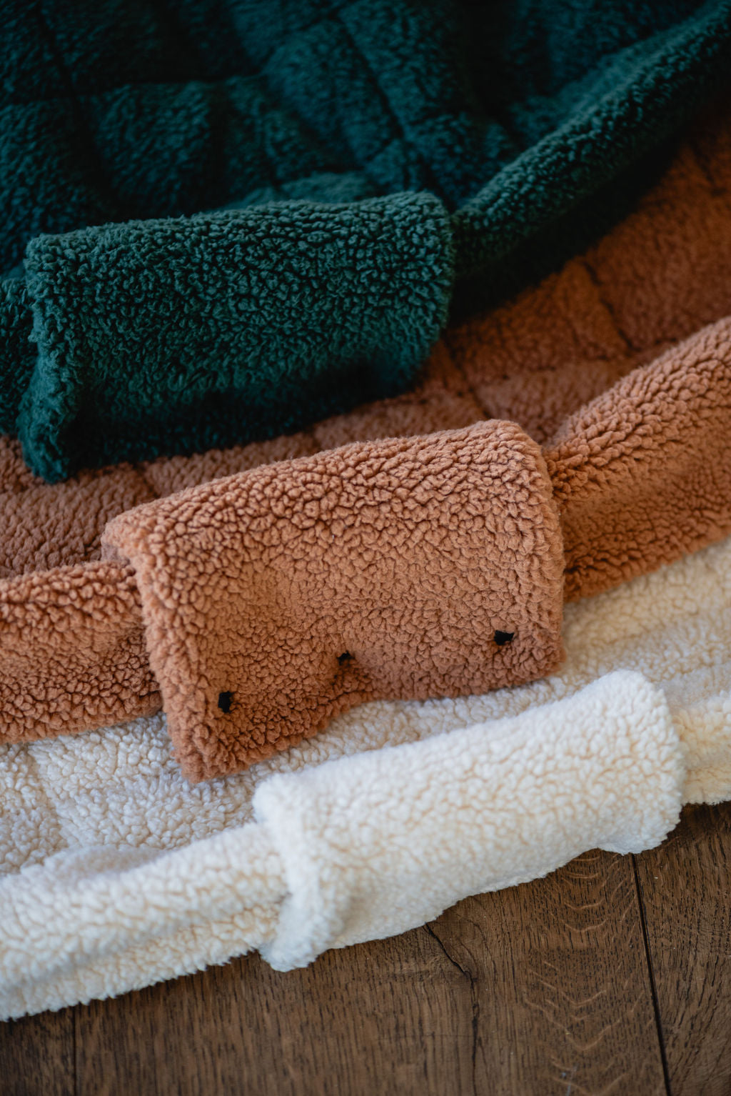 noomad soft teddy brown, evergreen and oak, safety system