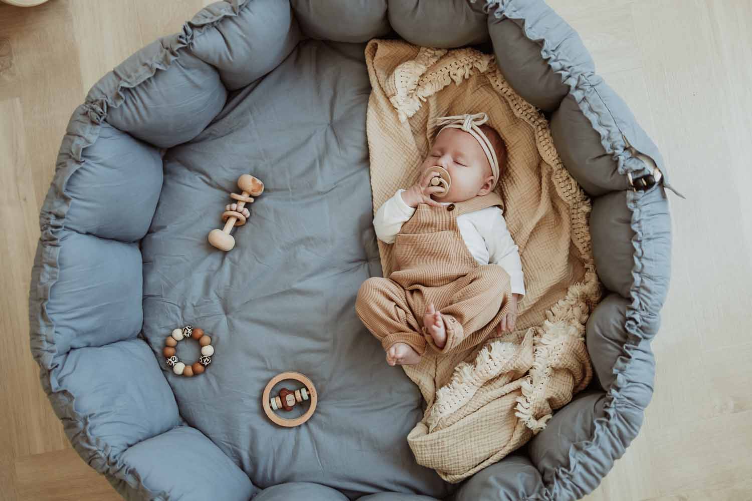 coco - bloom dusty blue organic babymat