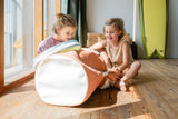 soo zoo, children have openend the basket and are taking the mat out of the basket