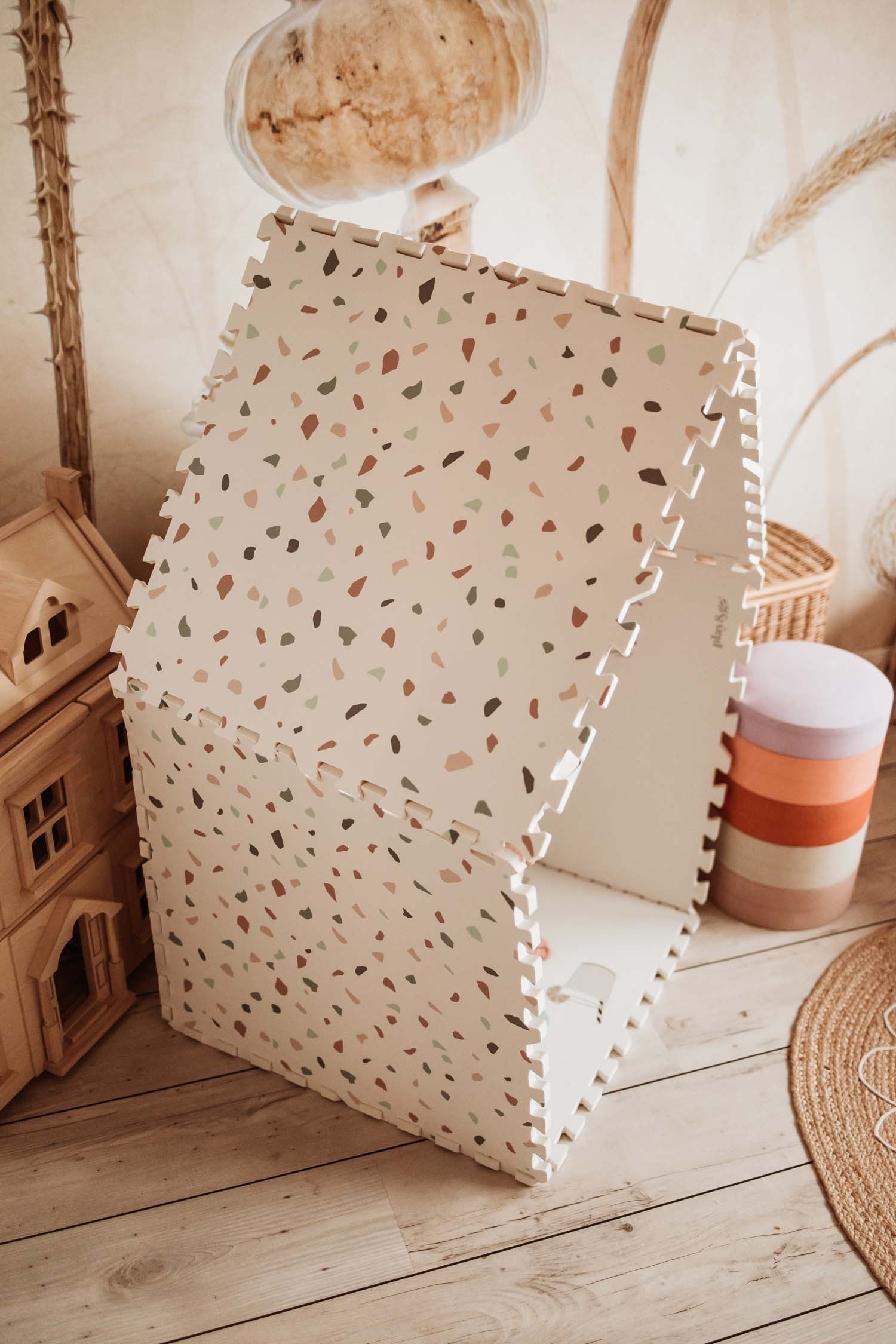 cosy house made of terrazzo puzzlemat